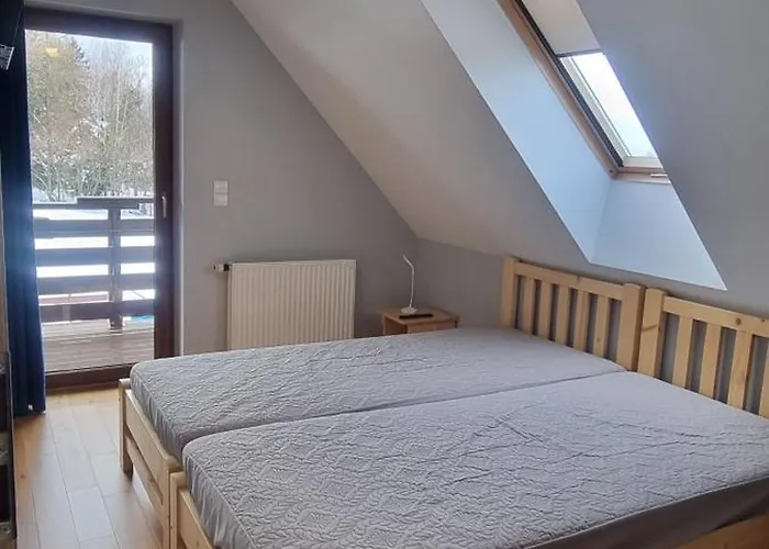 Na Bukowym Stoku Nyaraló *